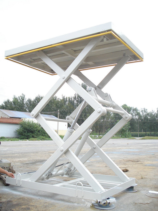 「剪叉式升降机」产品适用于各行业高空设备安装